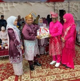 Bupati H Zukri SM Hadiri Pelepasan Pawai Taaruf MTQ ke-43 Tingkat Provinsi Riau